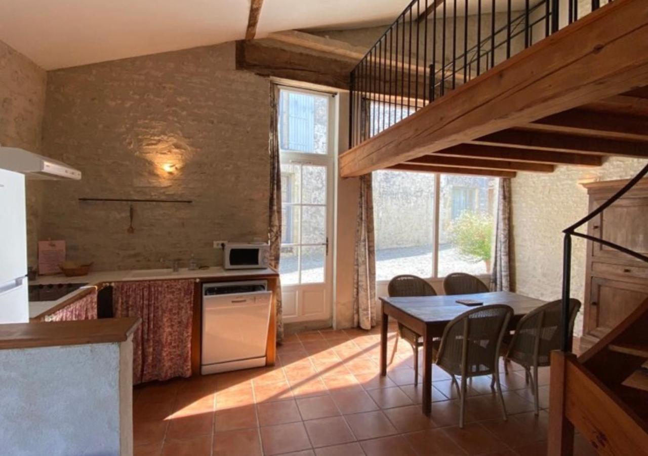 Domaine De La Laigne - Spa Asnieres-la-Giraud ภายนอก รูปภาพ